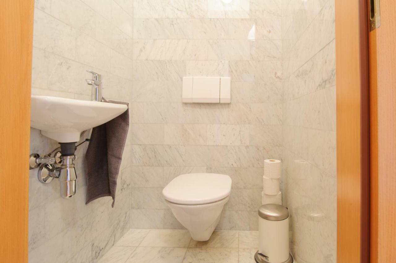 Living - Rathaus Appartement Wenen